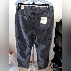 Faded Black Cargo Pants with Durable Material and Regular Fit